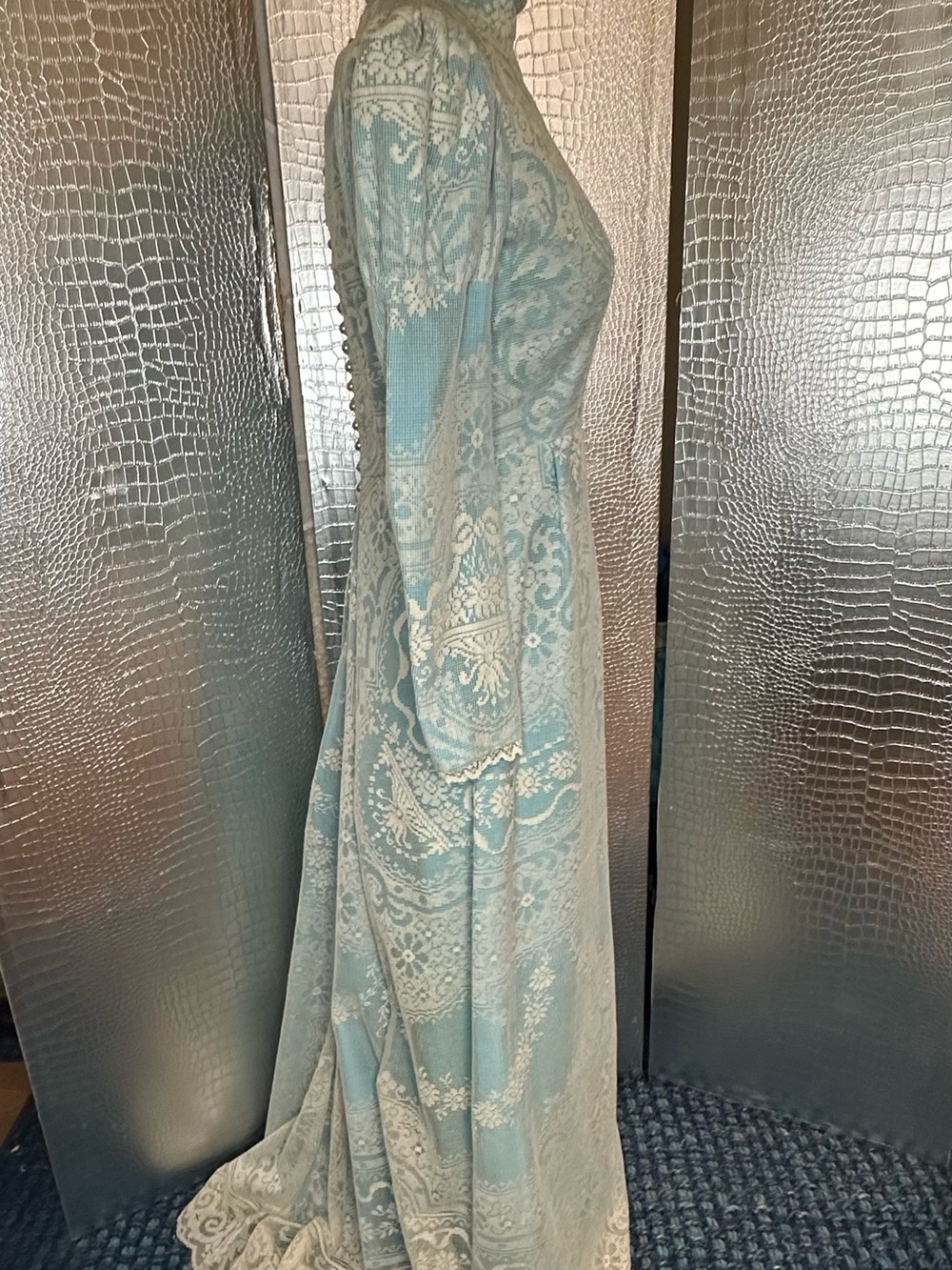 Vintage Style Tea Gown Turquoise White Lace Overlay & Faux Pearl Buttons - Picture 14 of 16